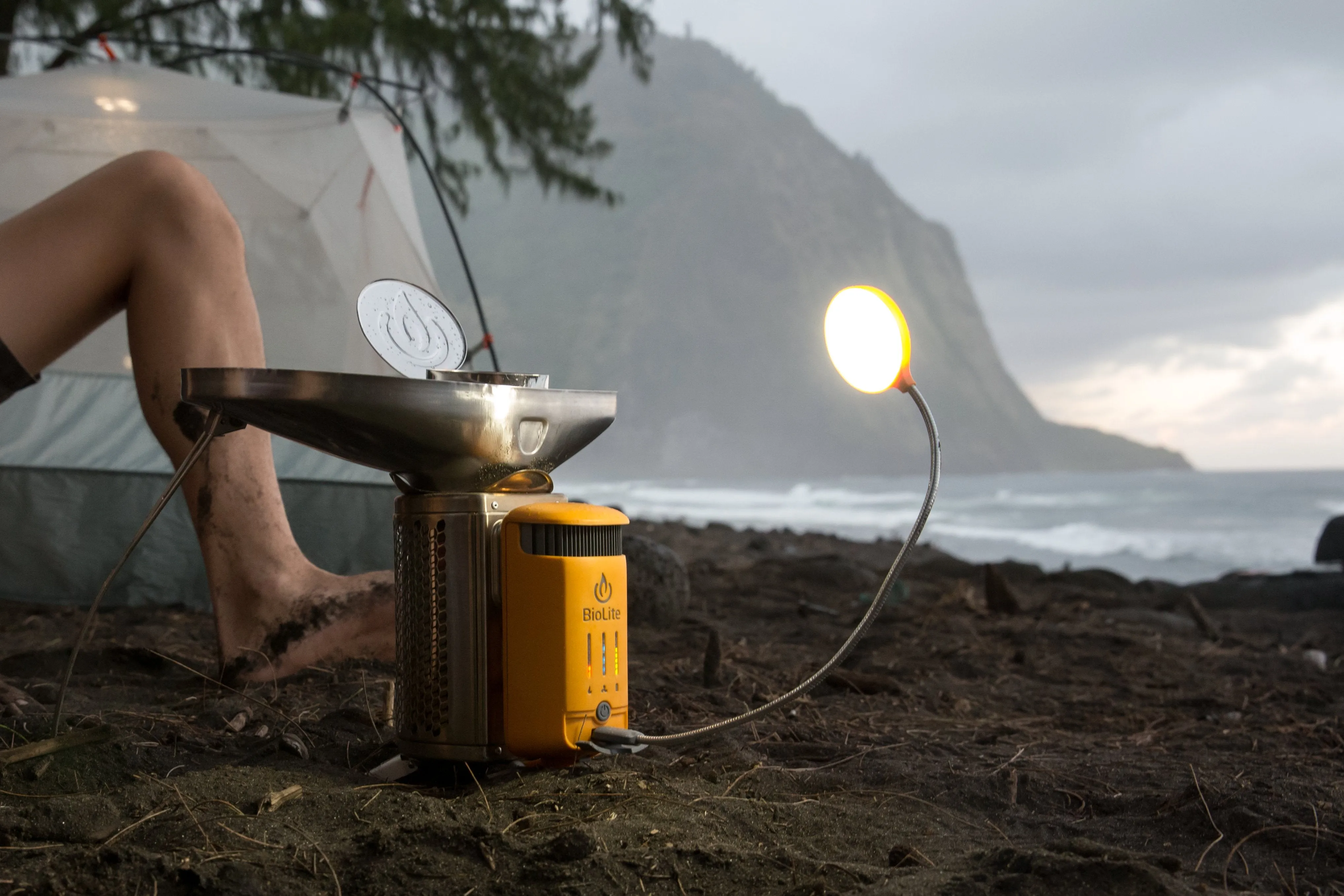 BIOLITE CAMPSTOVE 2, FLEXLIGHT, PORTABLE GRILL, KETTLEPOT SURVIVAL GEAR COMBO