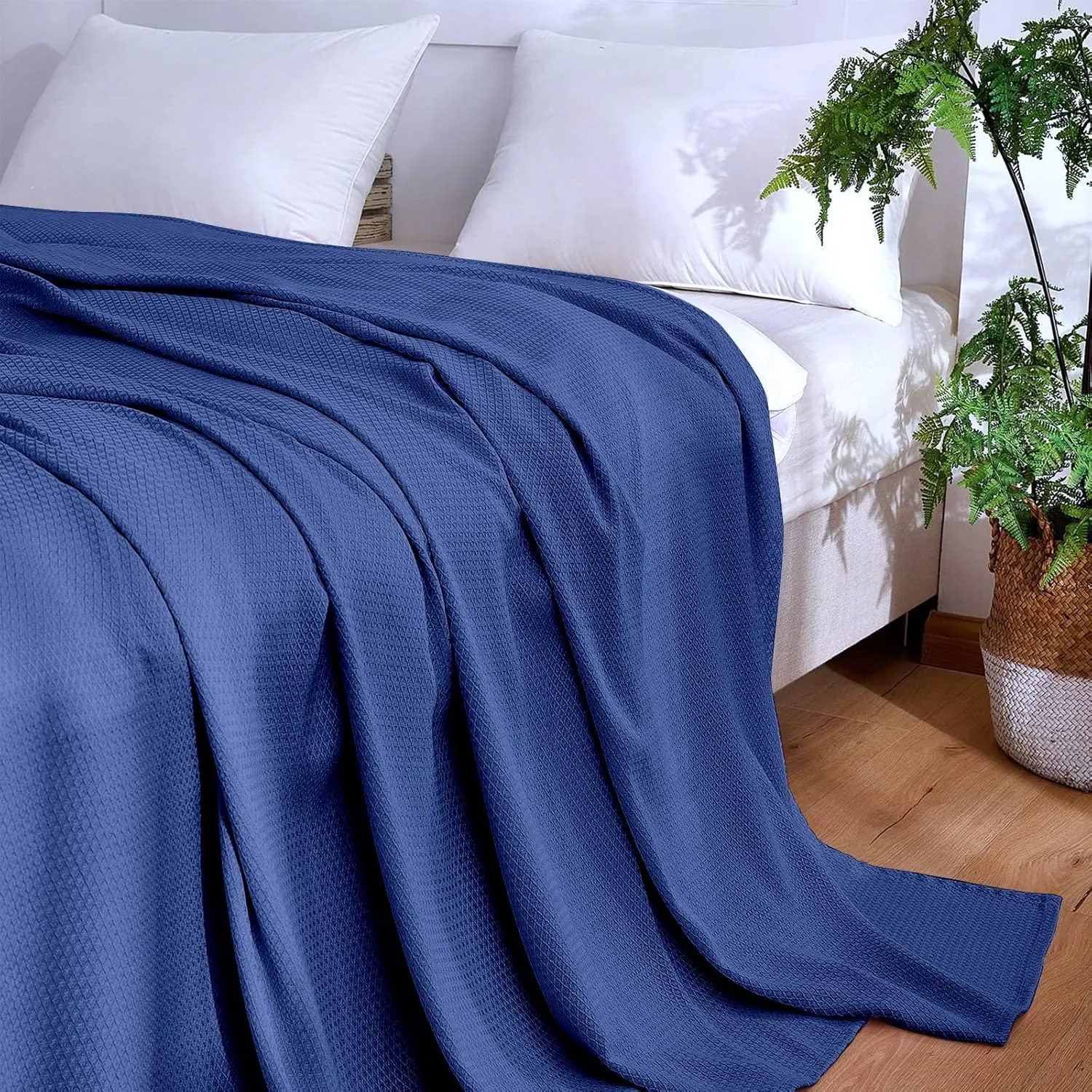 DANGTOP Cooling Blankets, 100% Rayon Derived from Bamboo, Absorbs Body Heat to Keep Cool on Warm Night, Ultra-Cool Lightweight Blanket(90x90 inches, Navy Blue)
