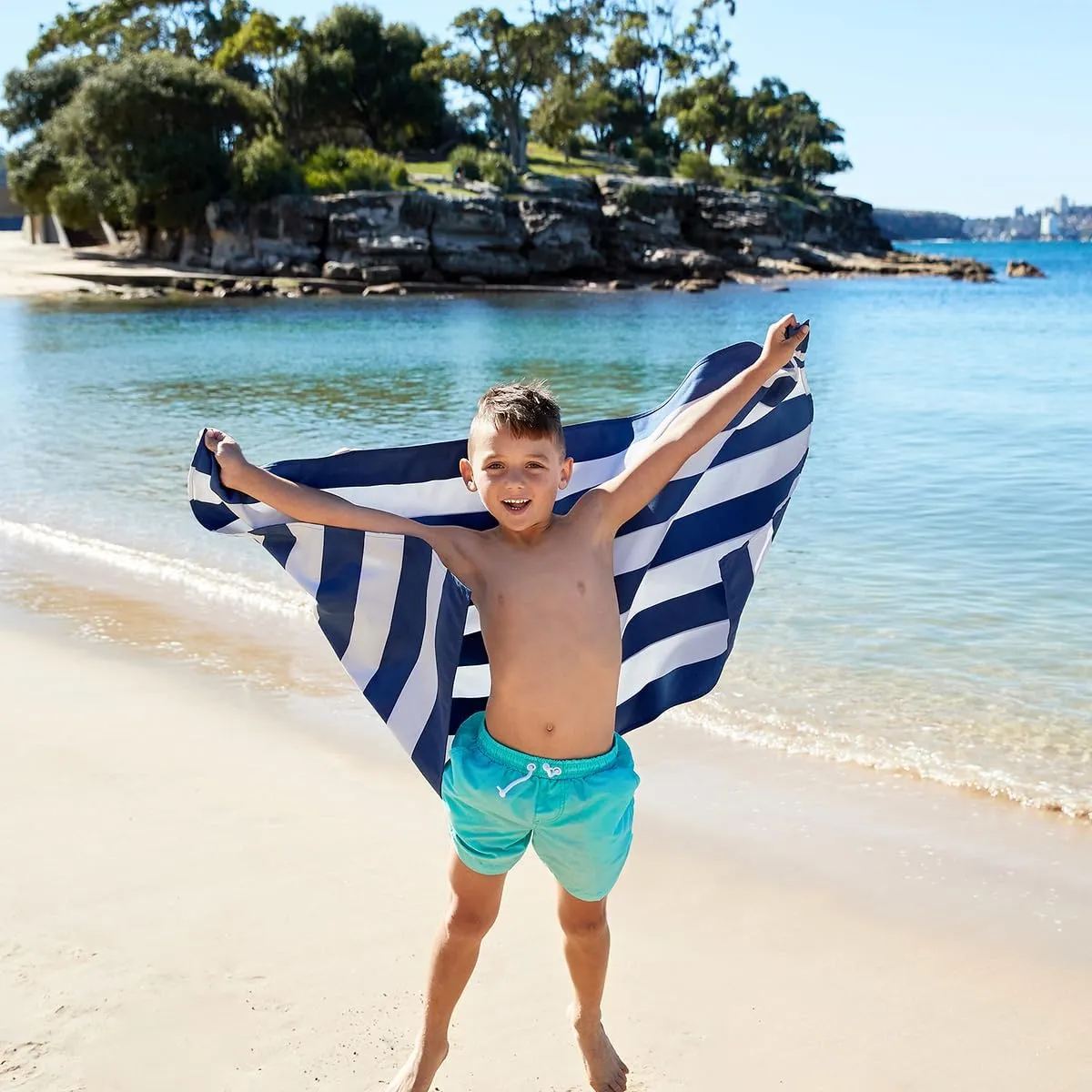 Dock & Bay Beach Towel - Quick Dry, Sand Free - Compact, Lightweight - 100% Recycled - Includes Bag - Cabana - Whitsunday Blue, Medium (130x70cm, 51x27)