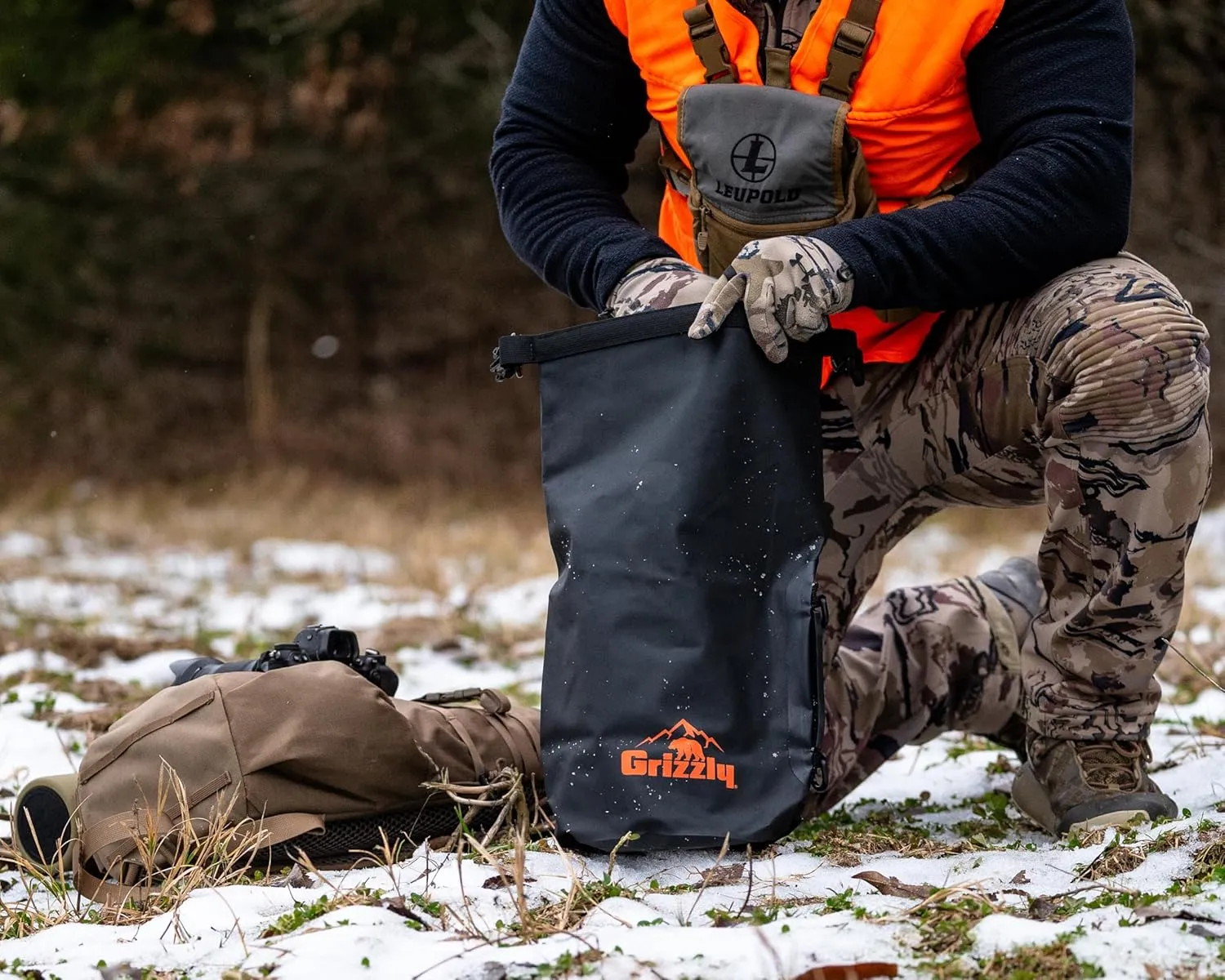 Grizzly Dry Bag | Roll up Top | Waterproof | Lightweight | for Camping Kayaking Boating Hiking Fishing