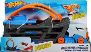 Hot Wheels Toy Car Track Set, Stunt & Go Playset with 1:64 Scale Vehicle, Transforming Hauler Truck with Loop & Launcher, Stores 18 Vehicles