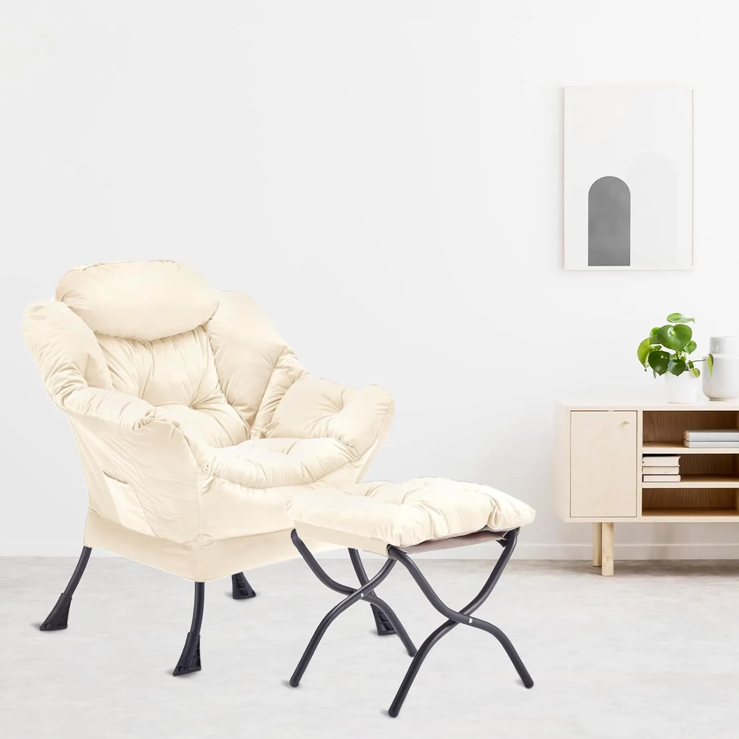 Lazy Chair with Folding Ottoman, Accent Chair Velvet Upholstered with Metal Structure and Non-Slip Pads, Sofa Armchair with Footrest and Side Storage Bag for Dorm, Room, Office, Beige