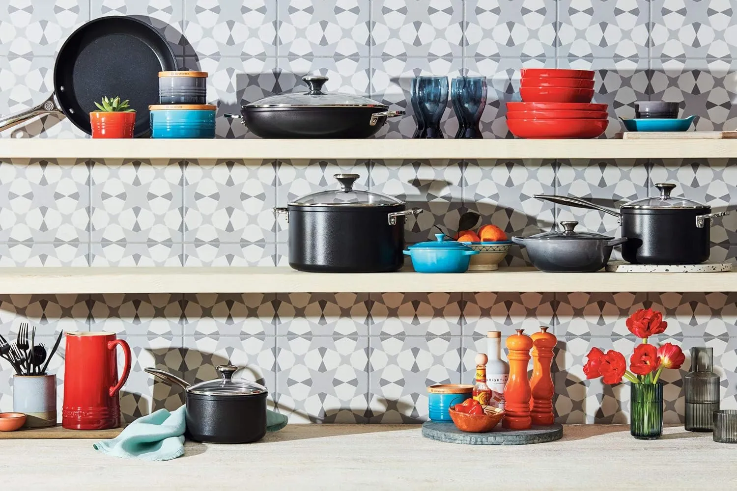 Le Creuset Toughened Nonstick PRO Cookware Set, 10 pc.,Grey