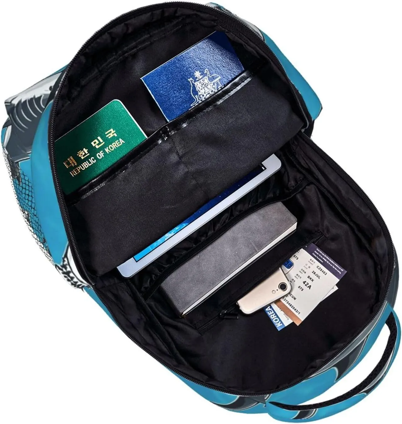 Men Women Lightweight Ocean Sea Shark Fish Art Backpack Large Capacity Carry On Bag With Padded Straps for Sports Work Walking Cycling