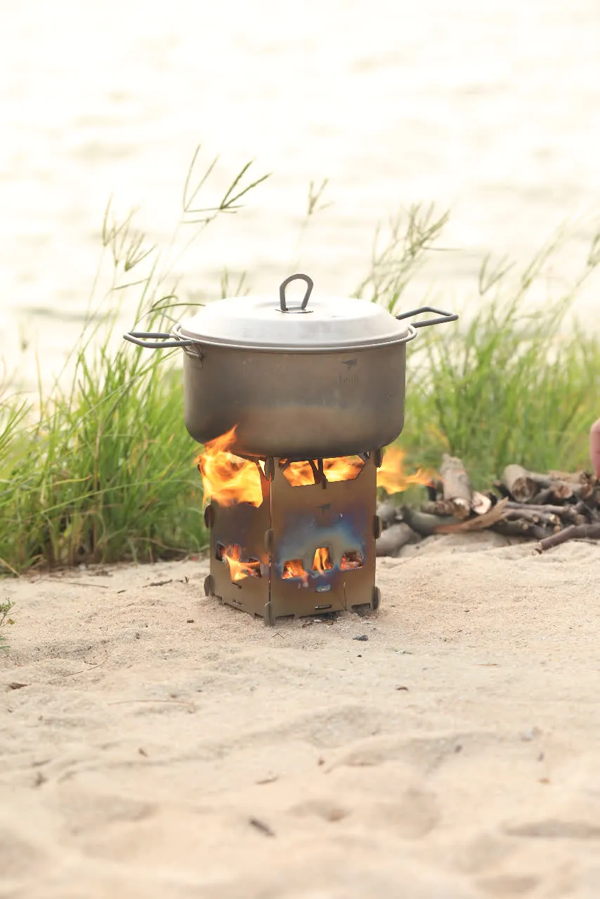 Réchaud à Bois et Grill en Titane