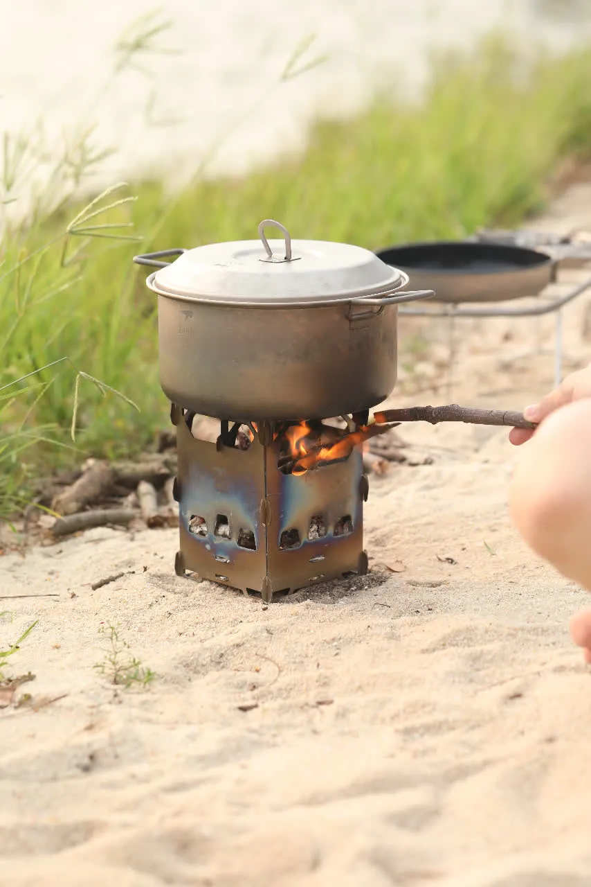 Réchaud à Bois et Grill en Titane