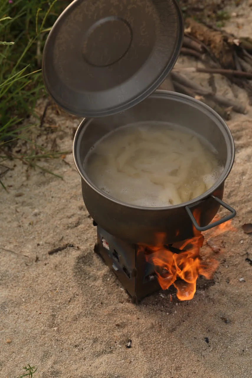 Réchaud à Bois et Grill en Titane