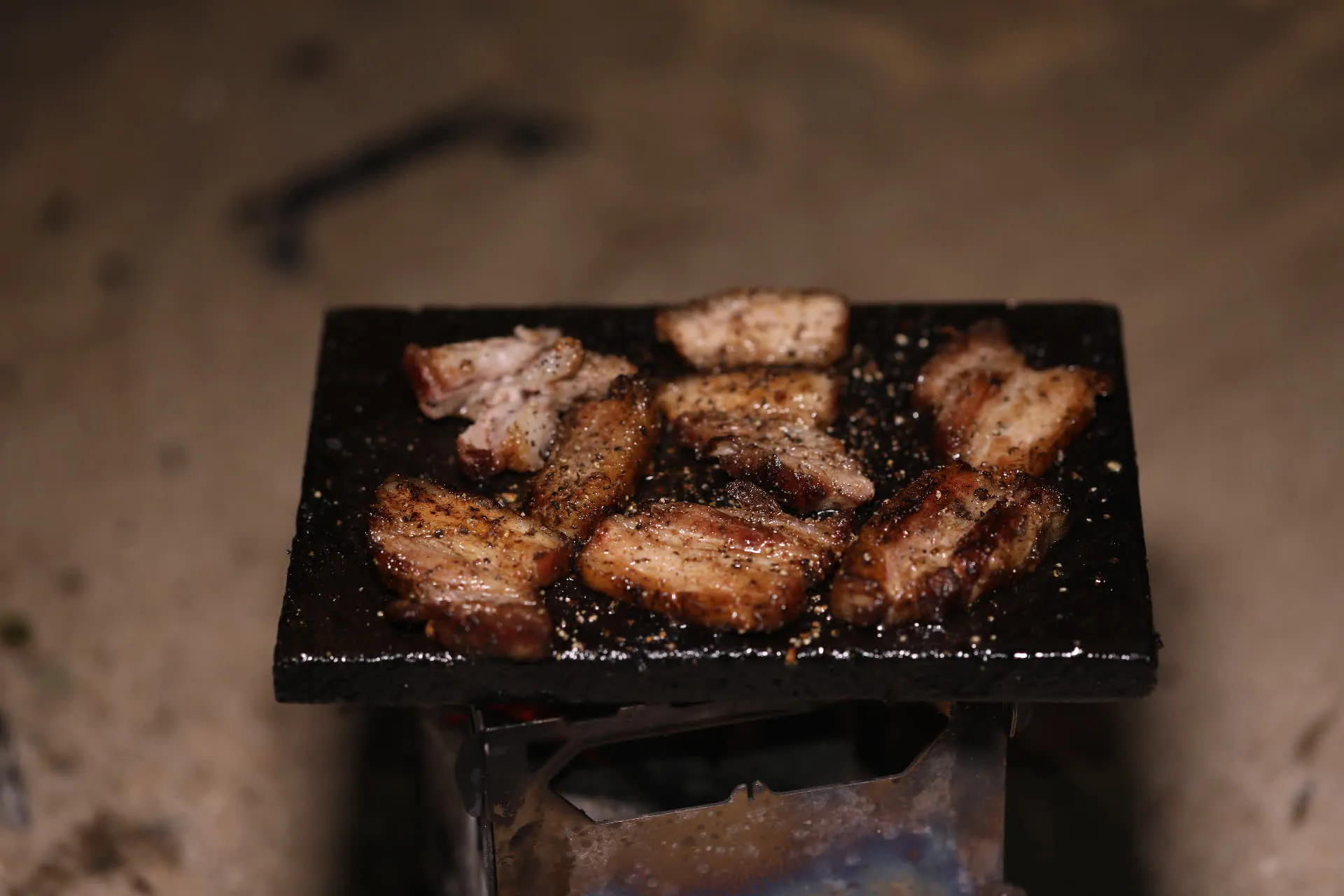 Réchaud à Bois et Grill en Titane