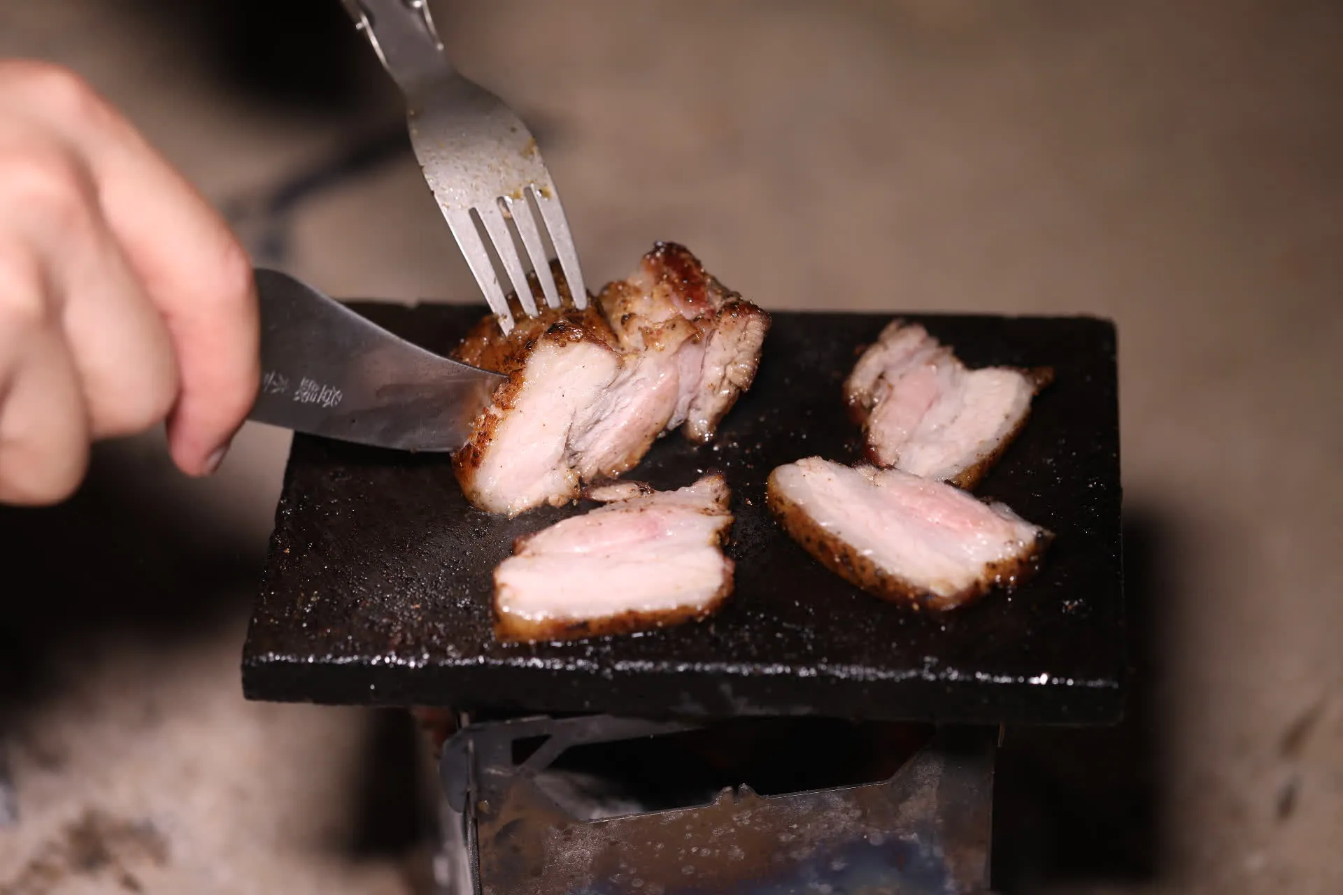 Réchaud à Bois et Grill en Titane