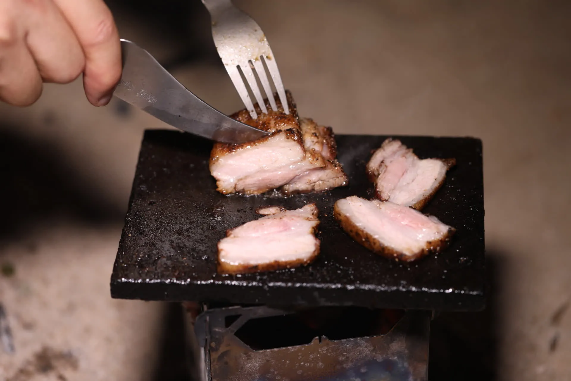 Réchaud à Bois et Grill en Titane
