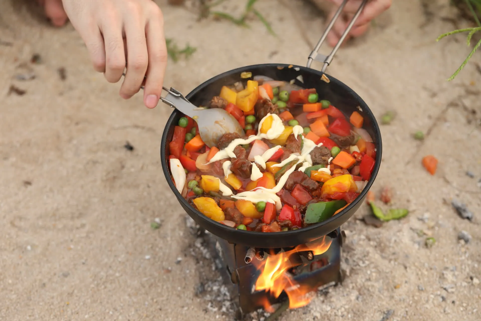 Réchaud à Bois et Grill en Titane