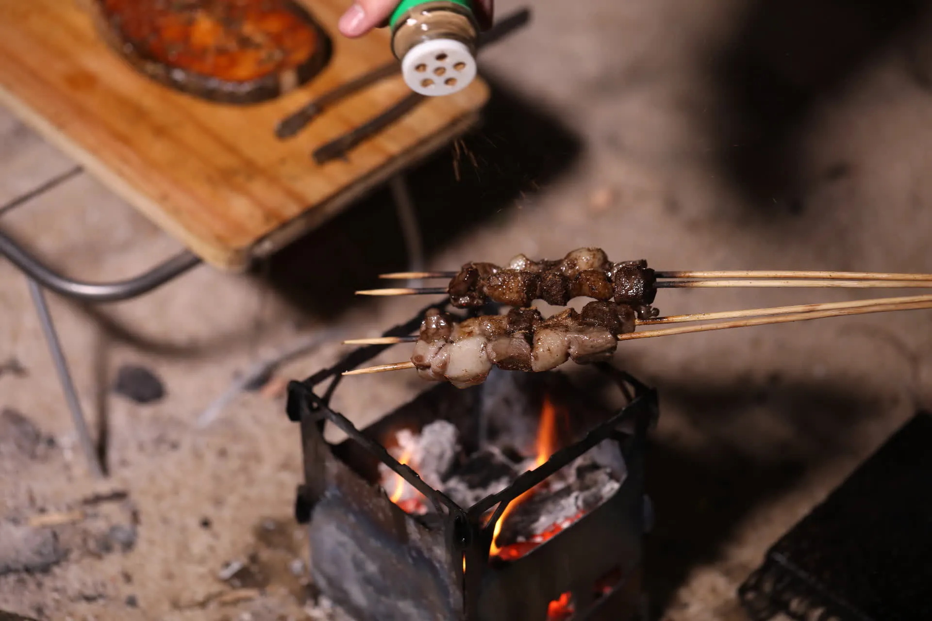 Réchaud à Bois et Grill en Titane