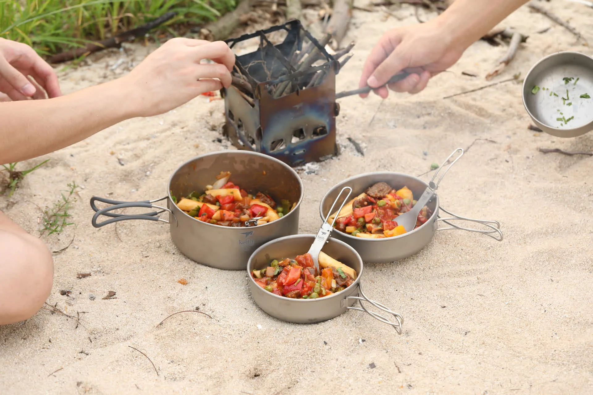 Réchaud à Bois et Grill en Titane