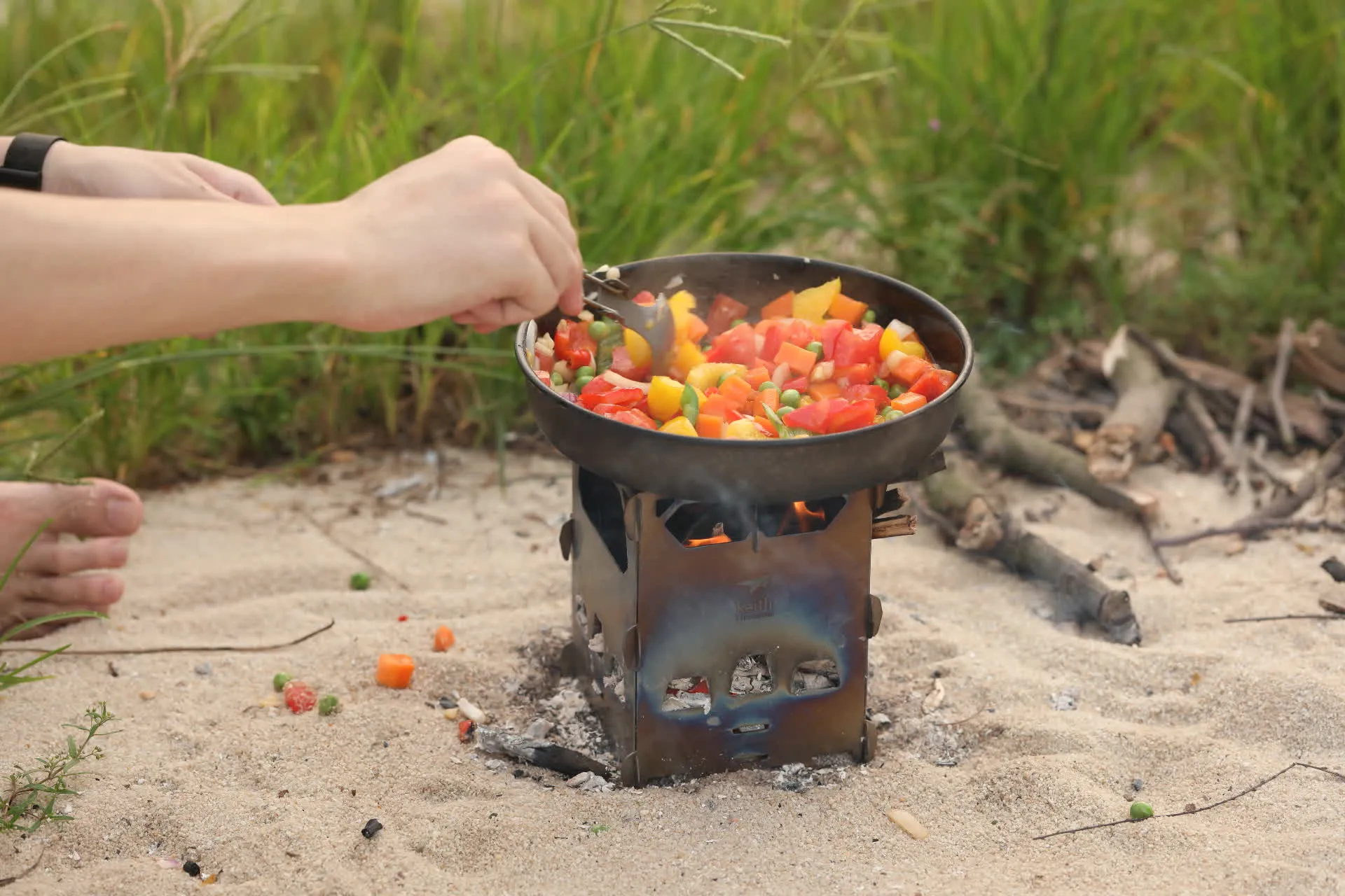 Réchaud à Bois et Grill en Titane