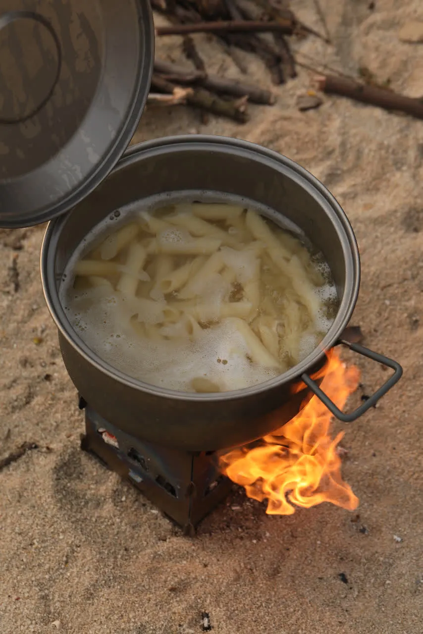 Réchaud à Bois et Grill en Titane
