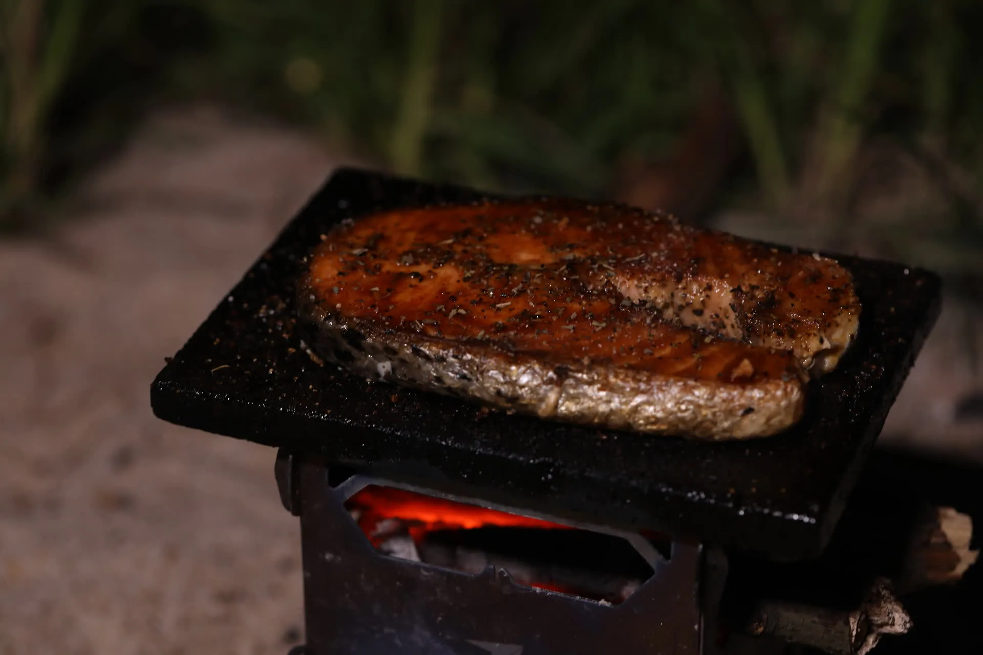 Réchaud à Bois et Grill en Titane