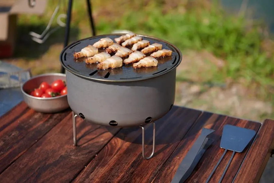 Réchaud à Bois et Grill en Titane