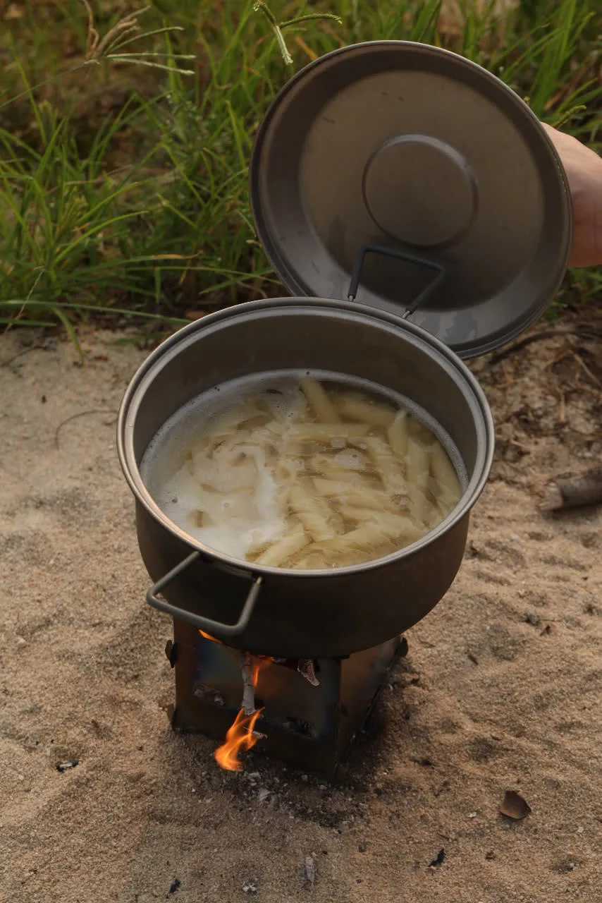 Réchaud à Bois et Grill en Titane