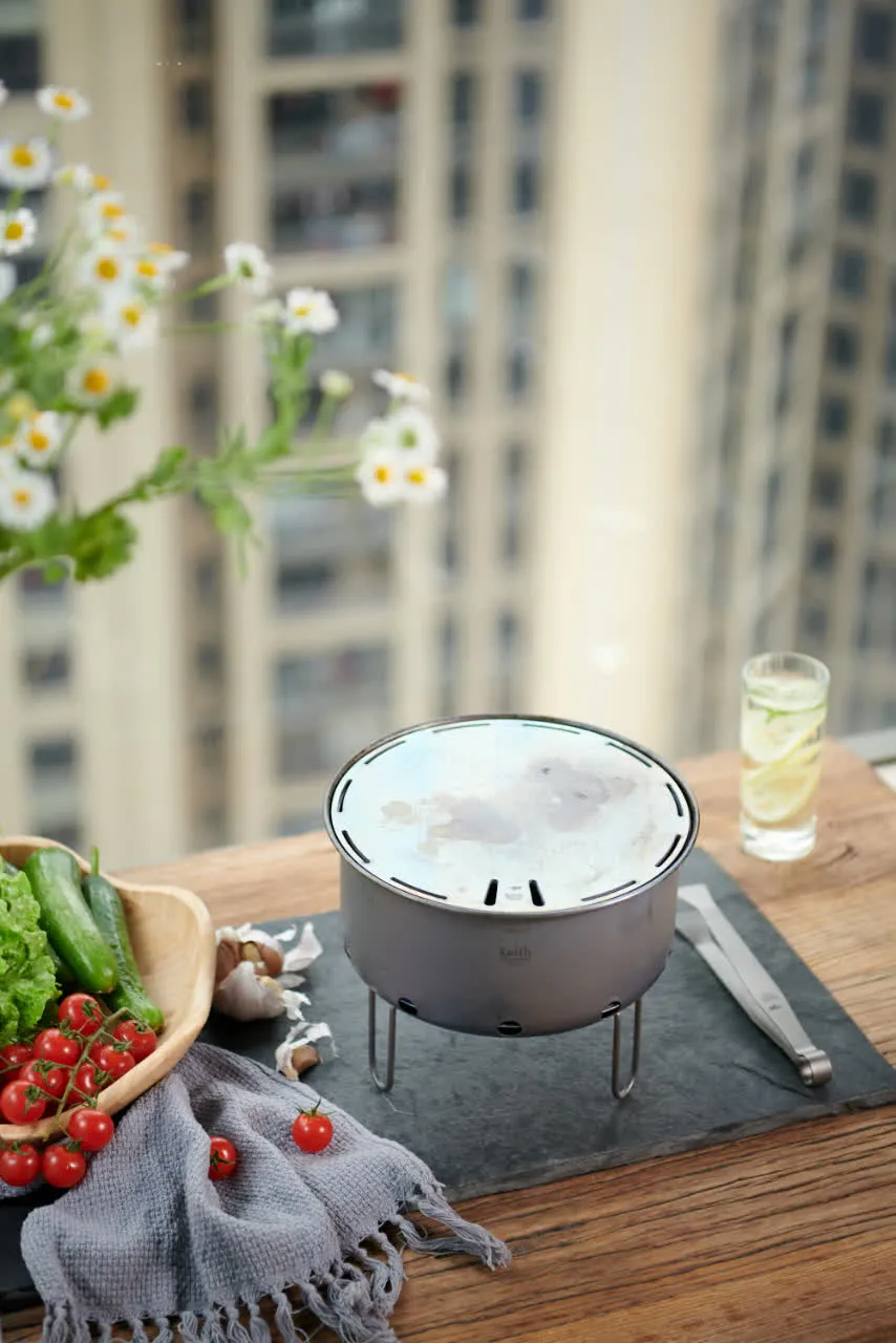 Réchaud à Bois et Grill en Titane