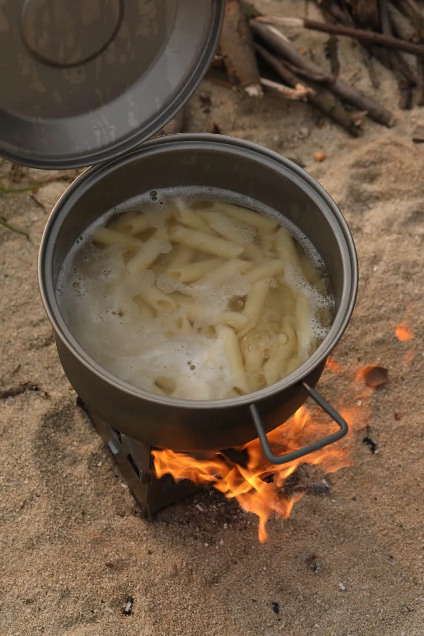 Réchaud à Bois et Grill en Titane