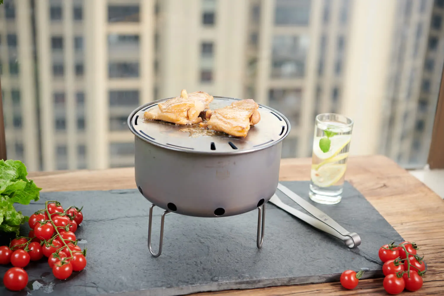 Réchaud à Bois et Grill en Titane