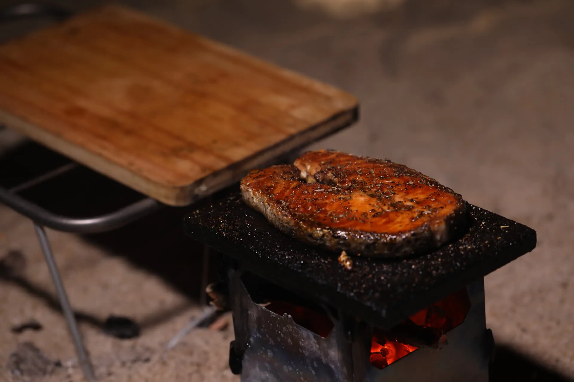Réchaud à Bois et Grill en Titane