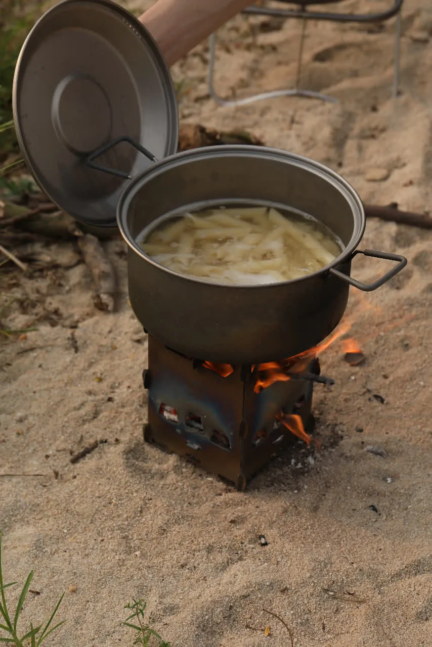 Réchaud à Bois et Grill en Titane