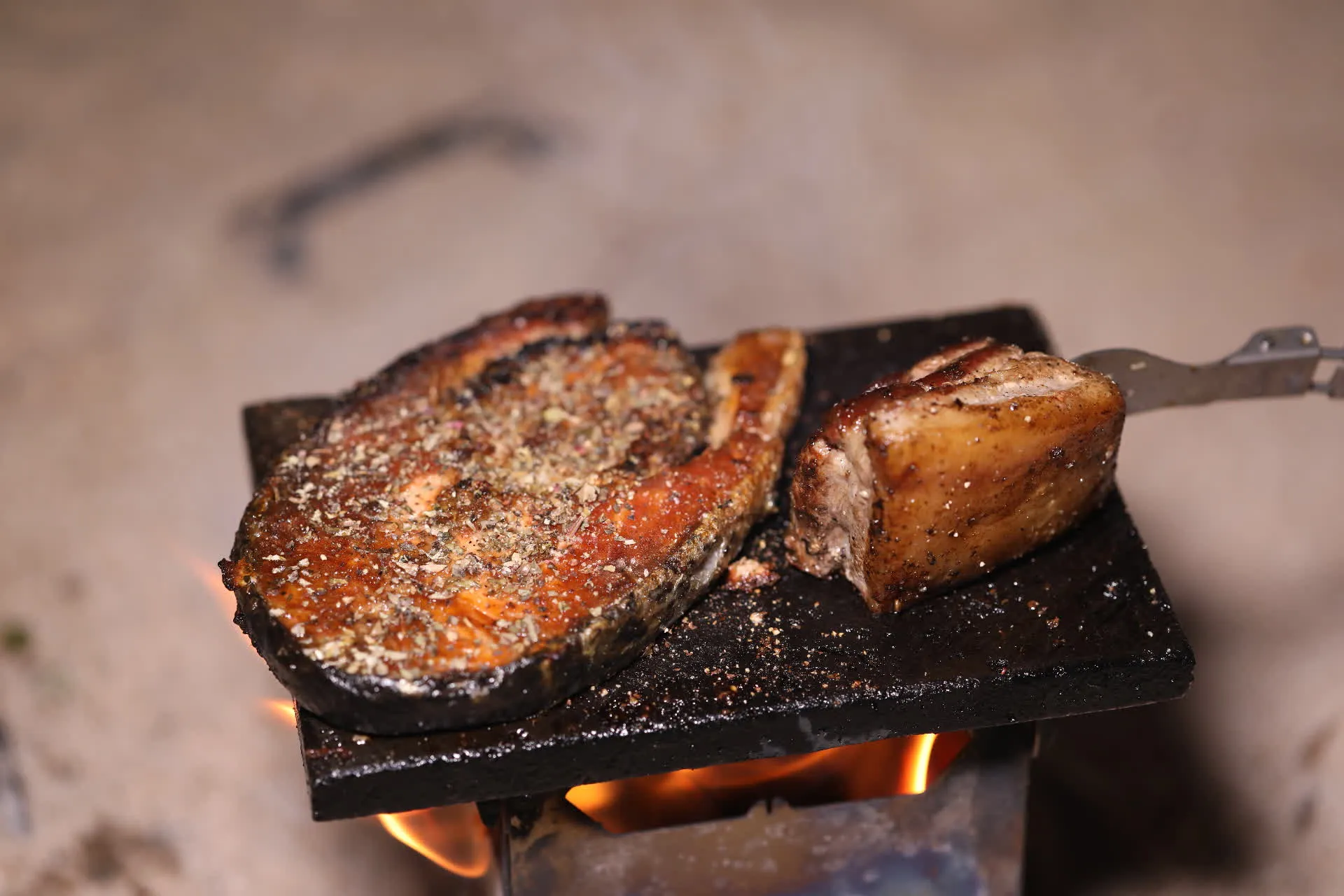 Réchaud à Bois et Grill en Titane