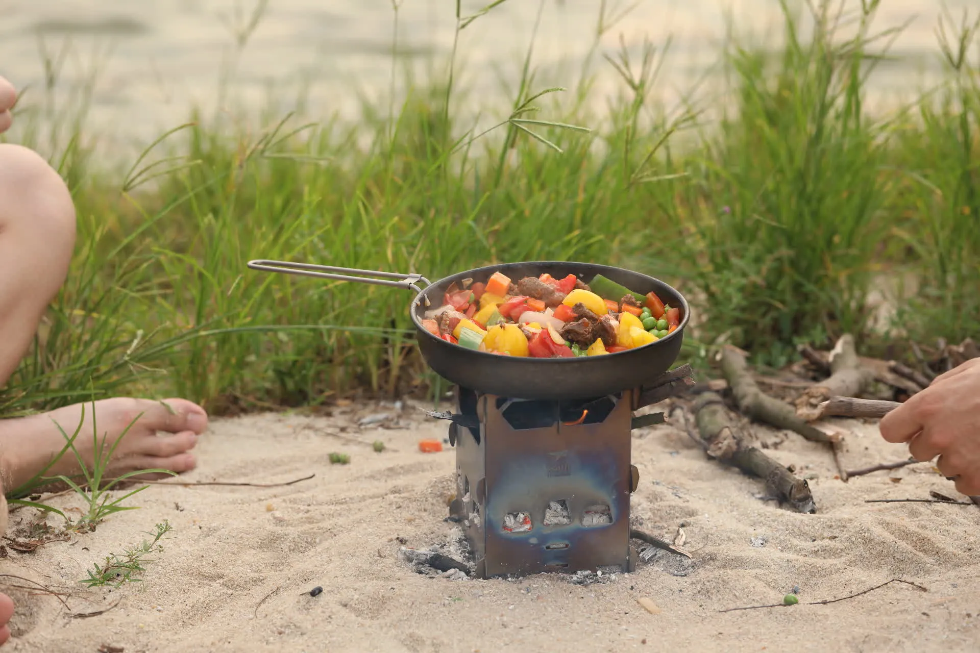 Réchaud à Bois et Grill en Titane