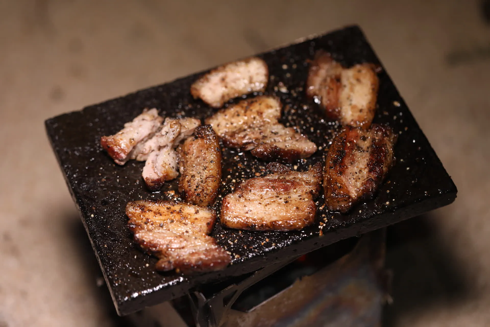 Réchaud à Bois et Grill en Titane