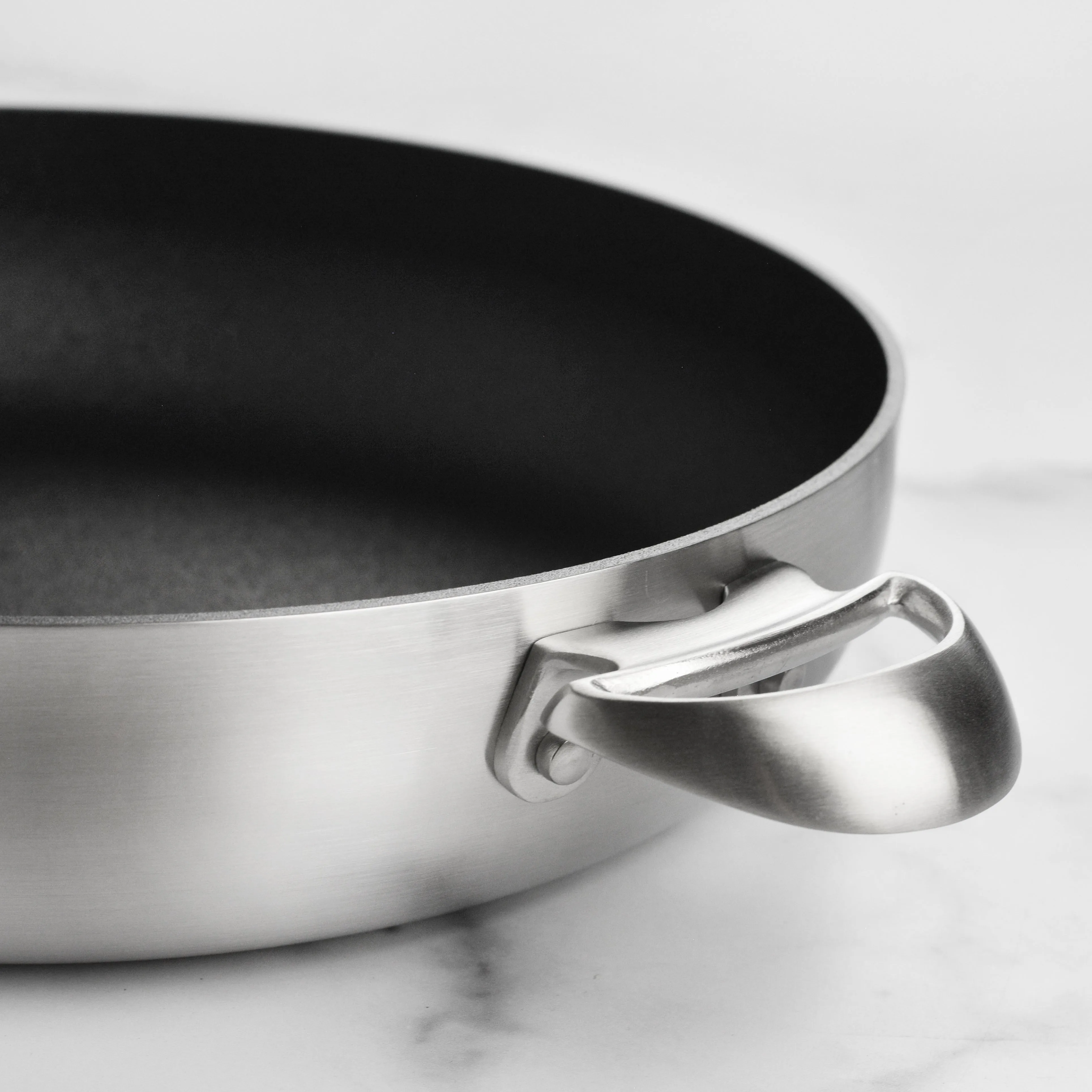Scanpan CX  5.5-quart Stainless Steel Nonstick Braiser
