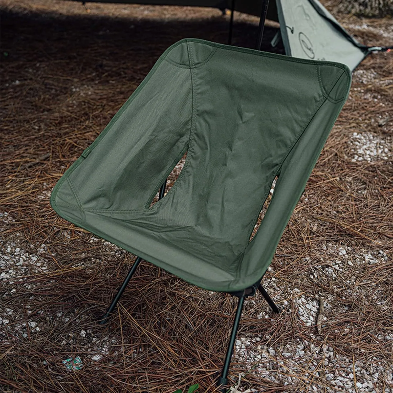Set of 2 Folding Camping Chairs, Outdoor Furniture Aluminum Portable Folding Chair Great for Camping Picnic Park, Oxford Fabric, Recliner Garden Chairs, Green Outdoor Folding Chair (Green 65cm)