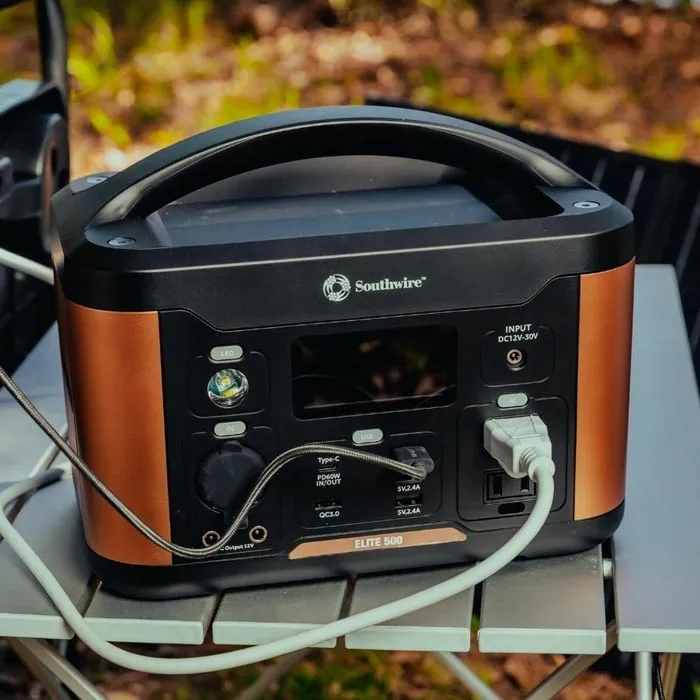 Southwire Elite 500 Series with 100-Watt Solar Panel