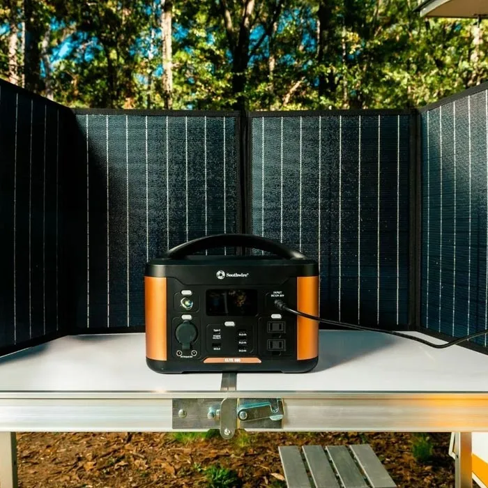 Southwire Elite 500 Series with 100-Watt Solar Panel