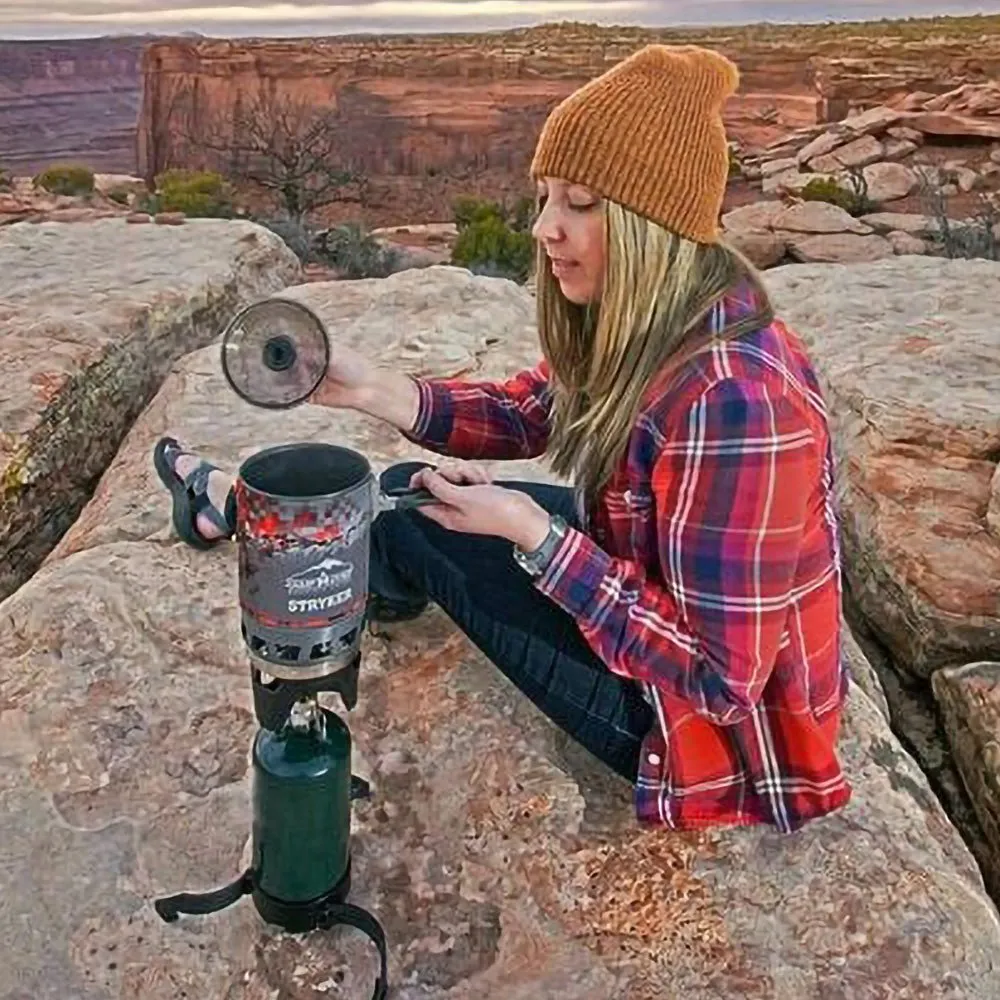 STRYKER 200 ISOBUTANE CAMP STOVE
