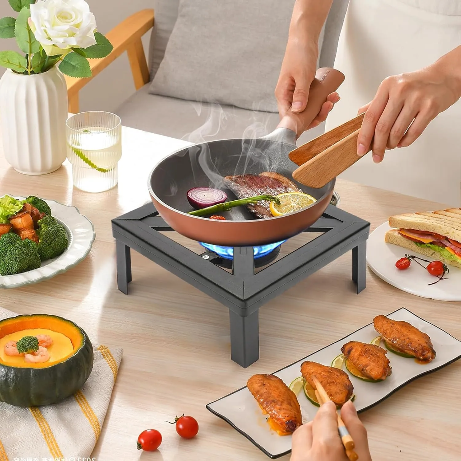 The Propane Single-Burner Outdoor Stove is Small and Portable with Strong Firepower. It is Suitable for Camping, Barbecue and Other Scenes, Making Outdoor Cooking Easy.