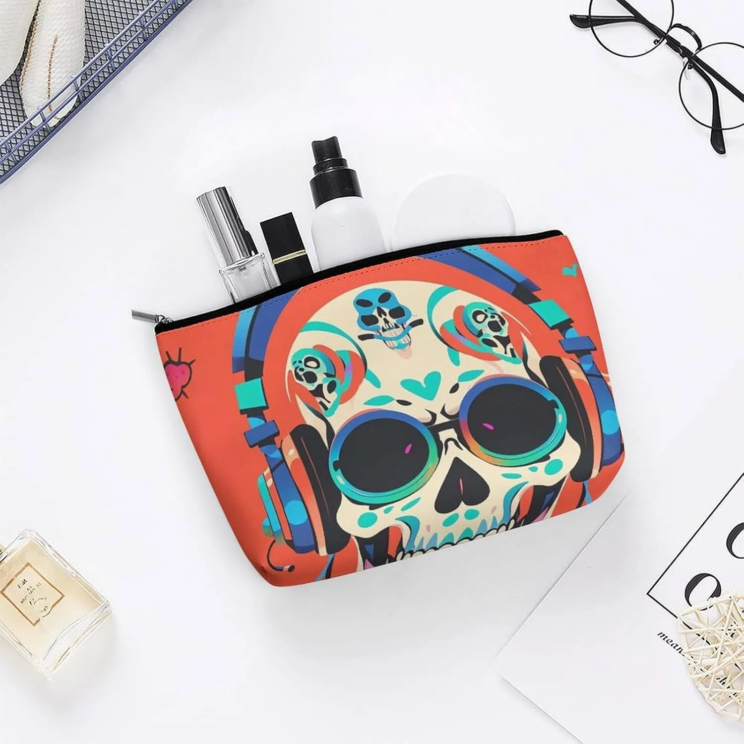 Toiletry Bag for Women Punk Rock Earphones Skull Cosmetic Bag Portable Capacity Travel Makeup Bags with Zipper Lightweight Cute Beauty Makeup Organizer for Traveling, Accessories, Essentials