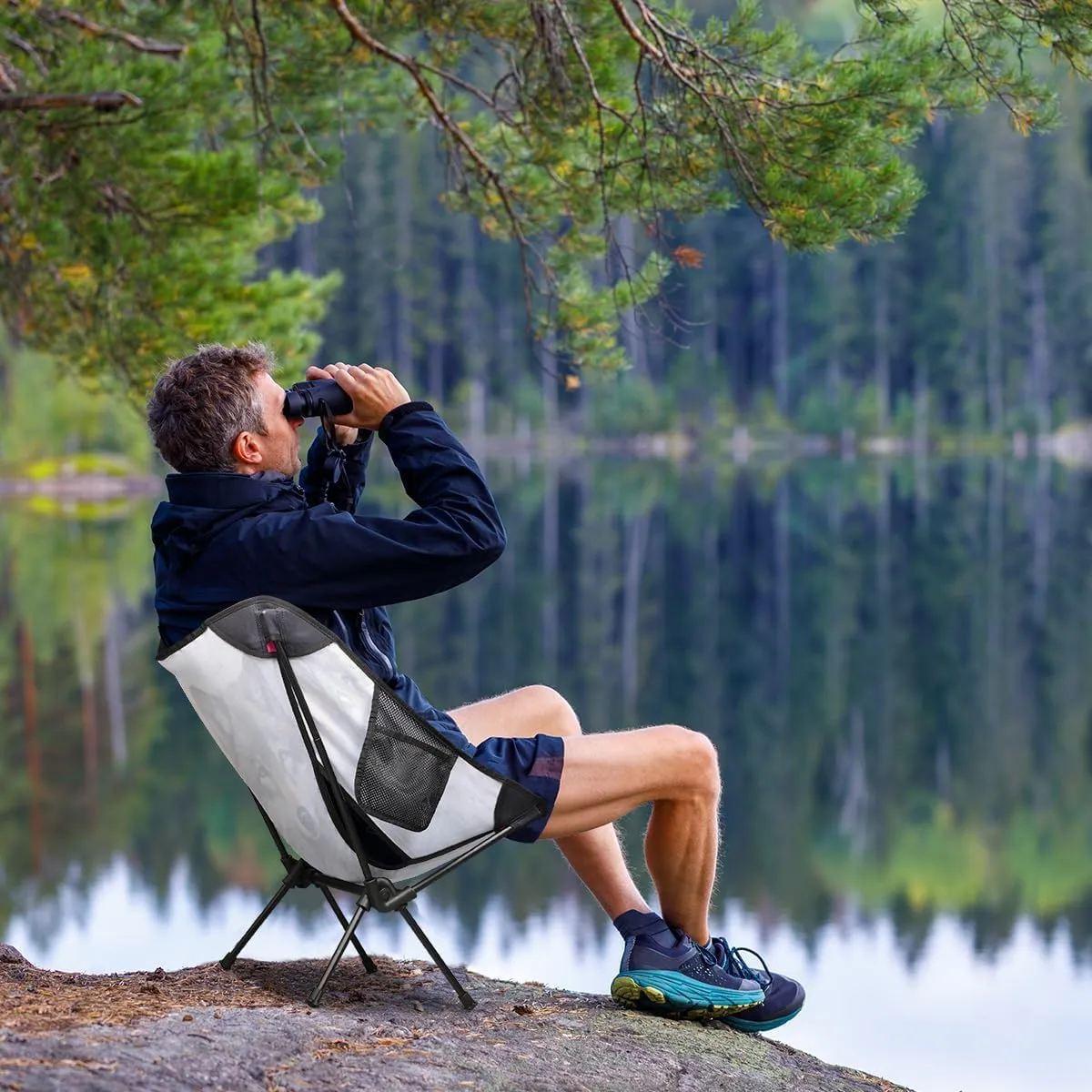 Wolf Wildlife Portable Camping Chair Lightweight Folding Backpacking Chair, Compact Foldable Beach Seat with Carry Bag for Outdoor Hiking Fishing Travel