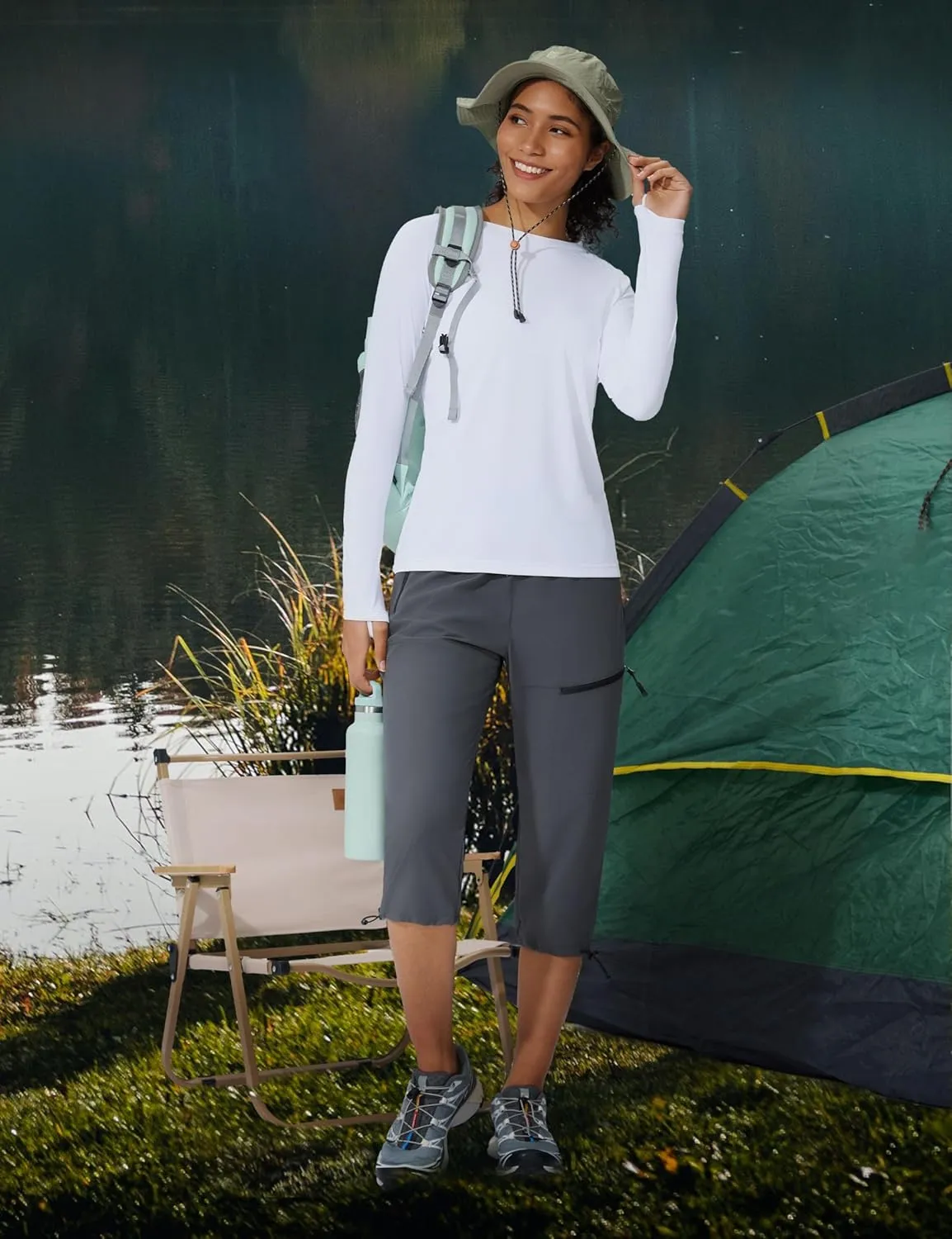 Women's Hiking Capri Pants Lightweight Quick Dry Outdoor Cargo Capris Camping Travel Zipper Pockets