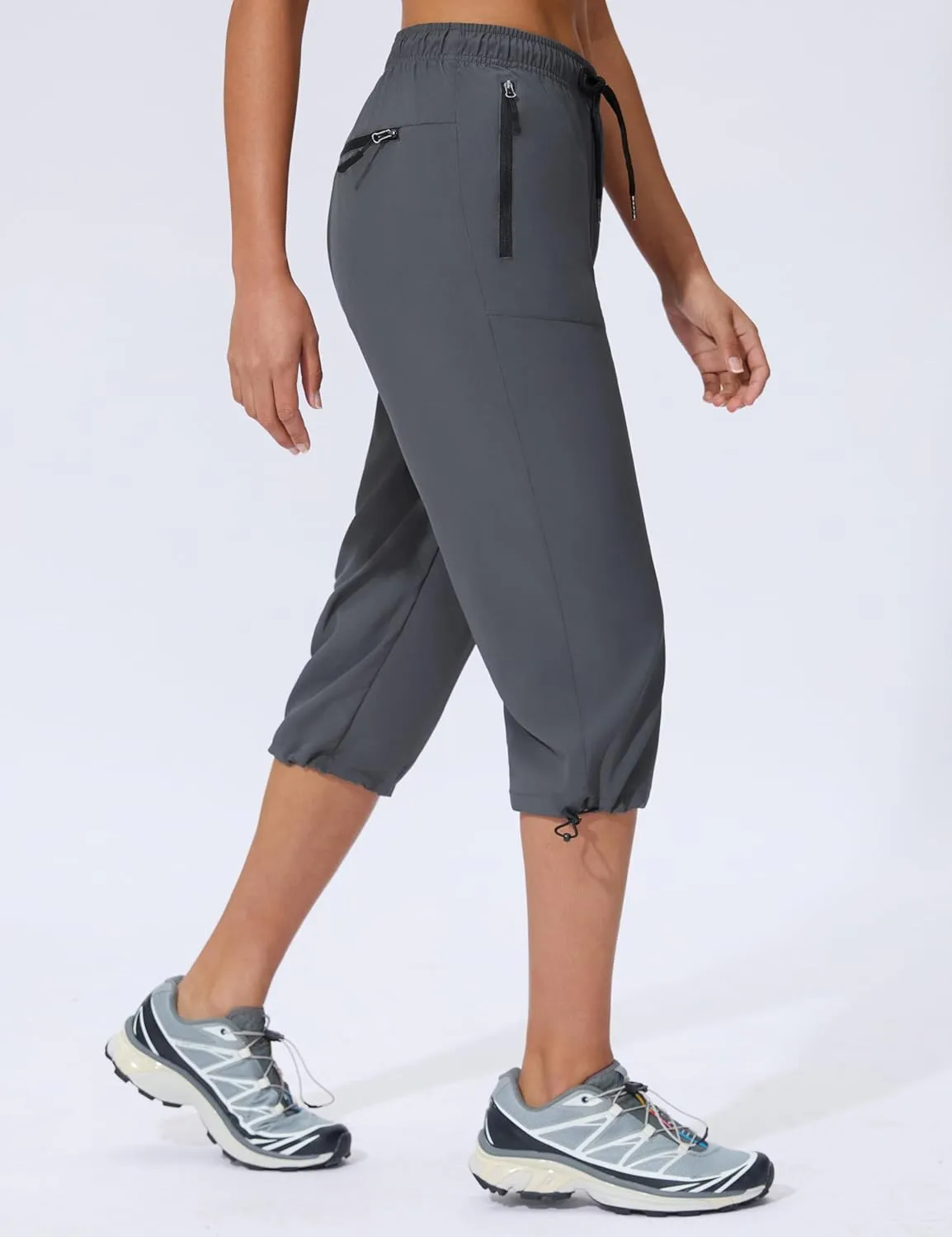 Women's Hiking Capri Pants Lightweight Quick Dry Outdoor Cargo Capris Camping Travel Zipper Pockets